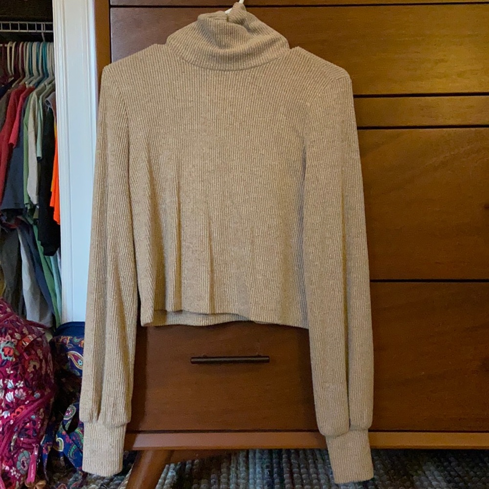 Small Aeropostale tan turtle neck crop top